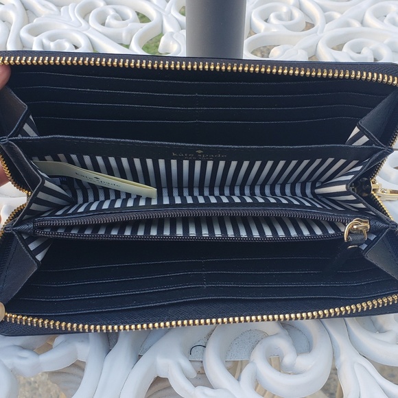 💔Sold💔Kate Spade Cameron Street Lacey Wallet - Picture 6 of 8